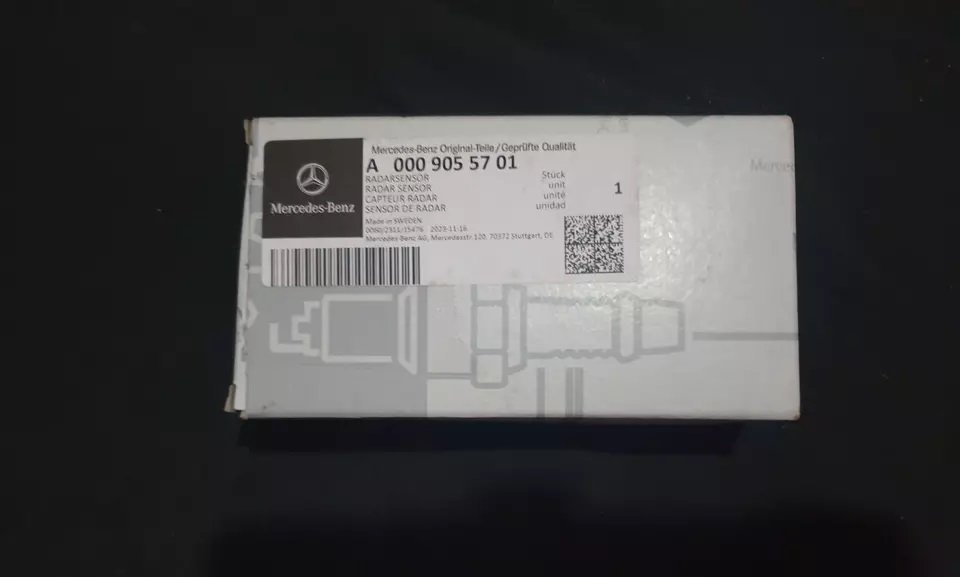Original New Radar Sensor Blind Spot Radar Distance Module A0009055701 for Mercedes