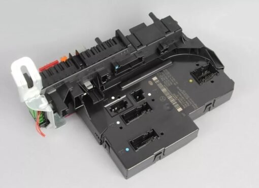 Rear Fuse Relay Box Module 2049060205 OEM 81k for 12-14 Mercede W204 C250 C300 C350
