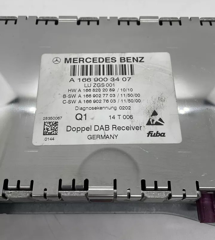 Used DAB Radio Control Unit A1669003407 for Mercedes A&C Class CLS Original