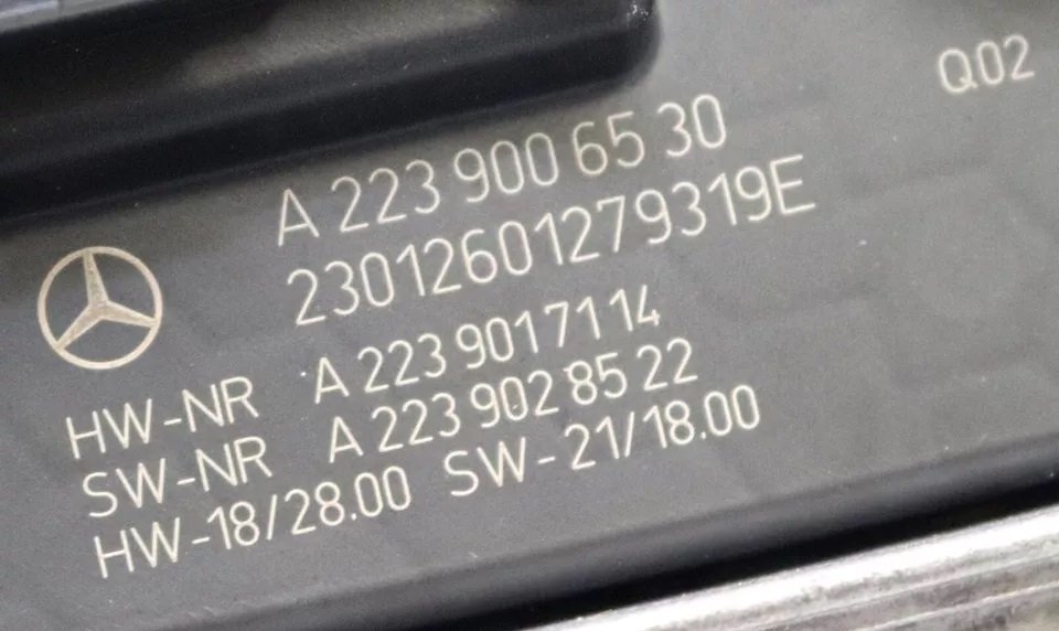 Used Right LED Headlight Control Unit A2239006530 for Mercedes C W206